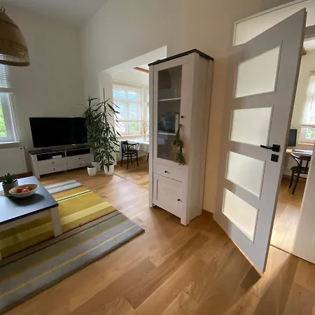 Widokowy Przy Stadionie 아파트 *